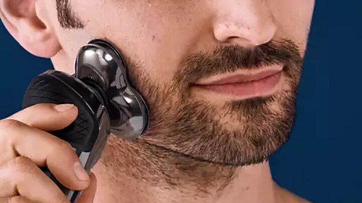 Electric shaving or manual shaving?
