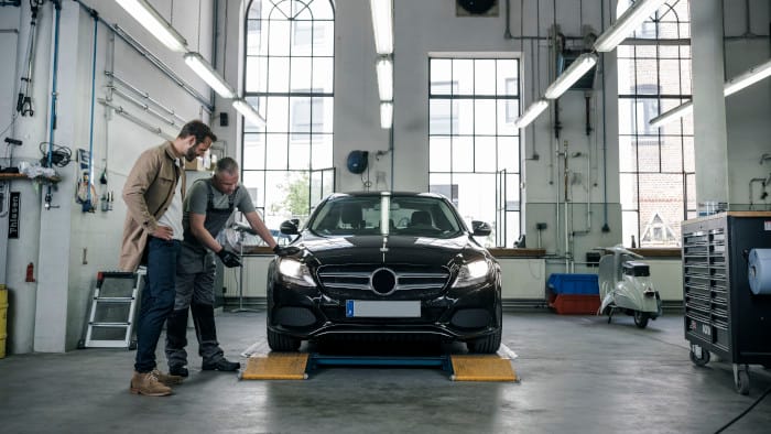 전구를 쌍으로 교체