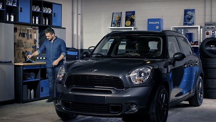 Mini Cooper Countryman 헤드라이트 전구 교체 방법