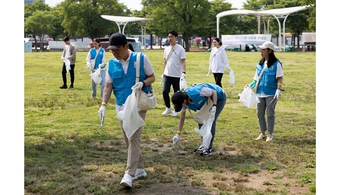 필립스코리아, 임직원들과 함께 한강 공원서 플로깅 전개